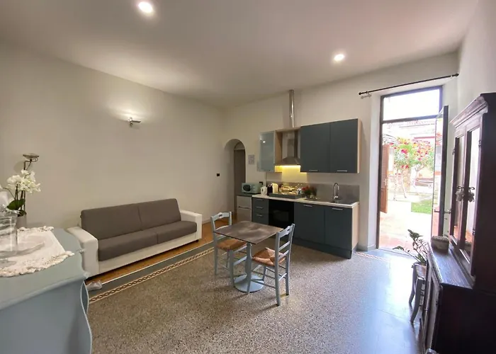 Victoria House Bed & Breakfast 4*