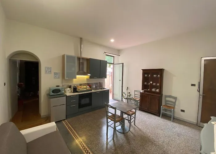 Victoria House Bed & Breakfast Pisa